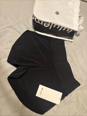 lululemon athletica Black Women's High-Rise Athletic Shorts (includes bag)